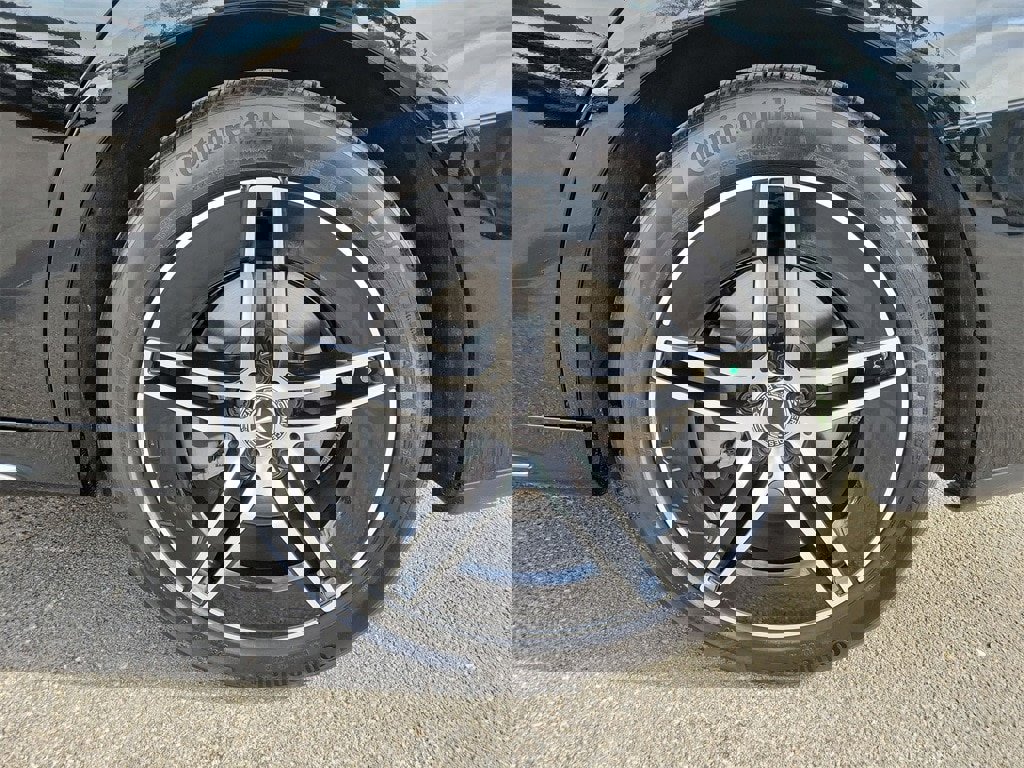 Used 2024 Mercedes-Benz E 350 4MATIC Sedan image 11