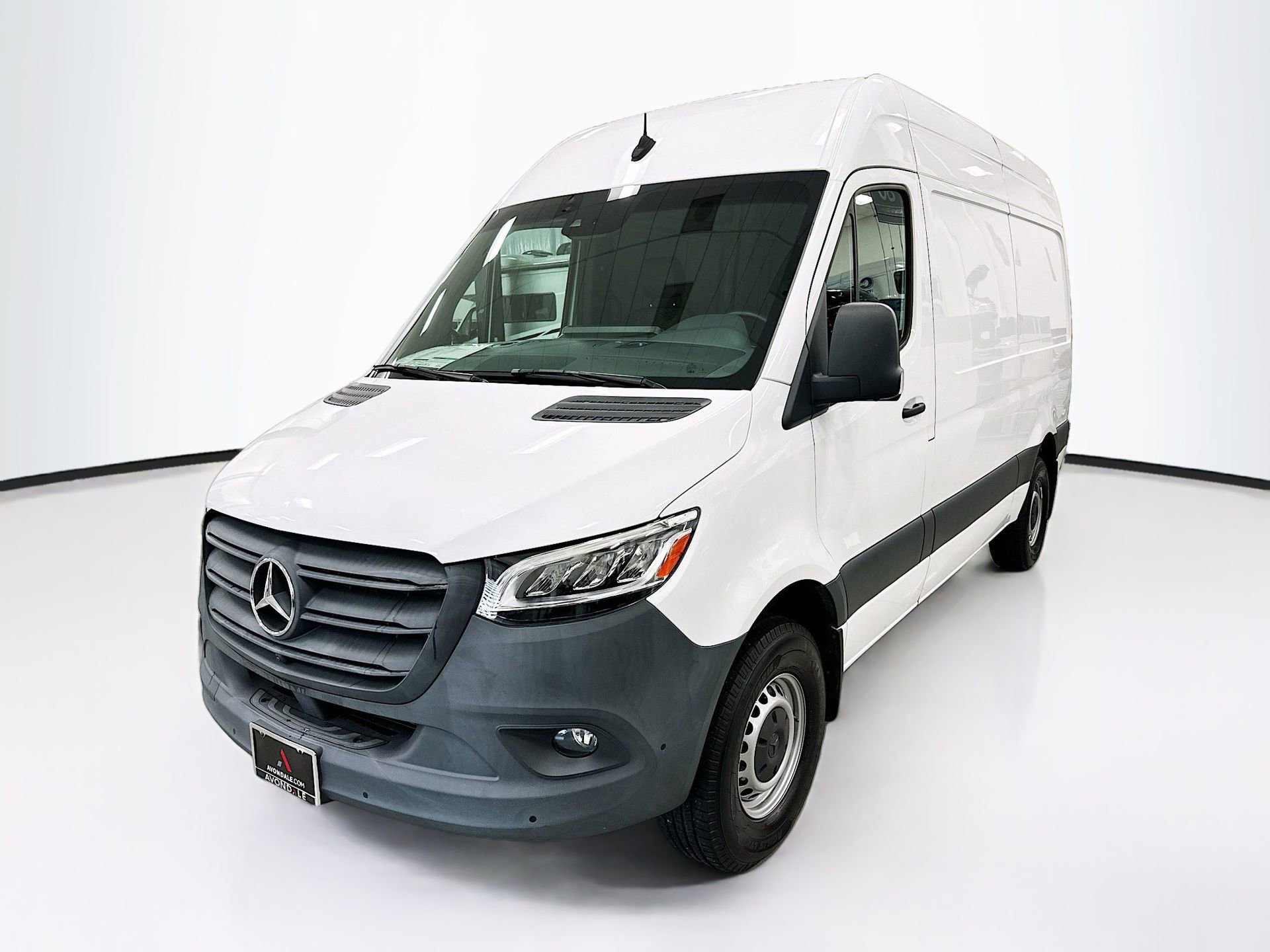 Used 2023 Mercedes-Benz Sprinter 2500 image 3
