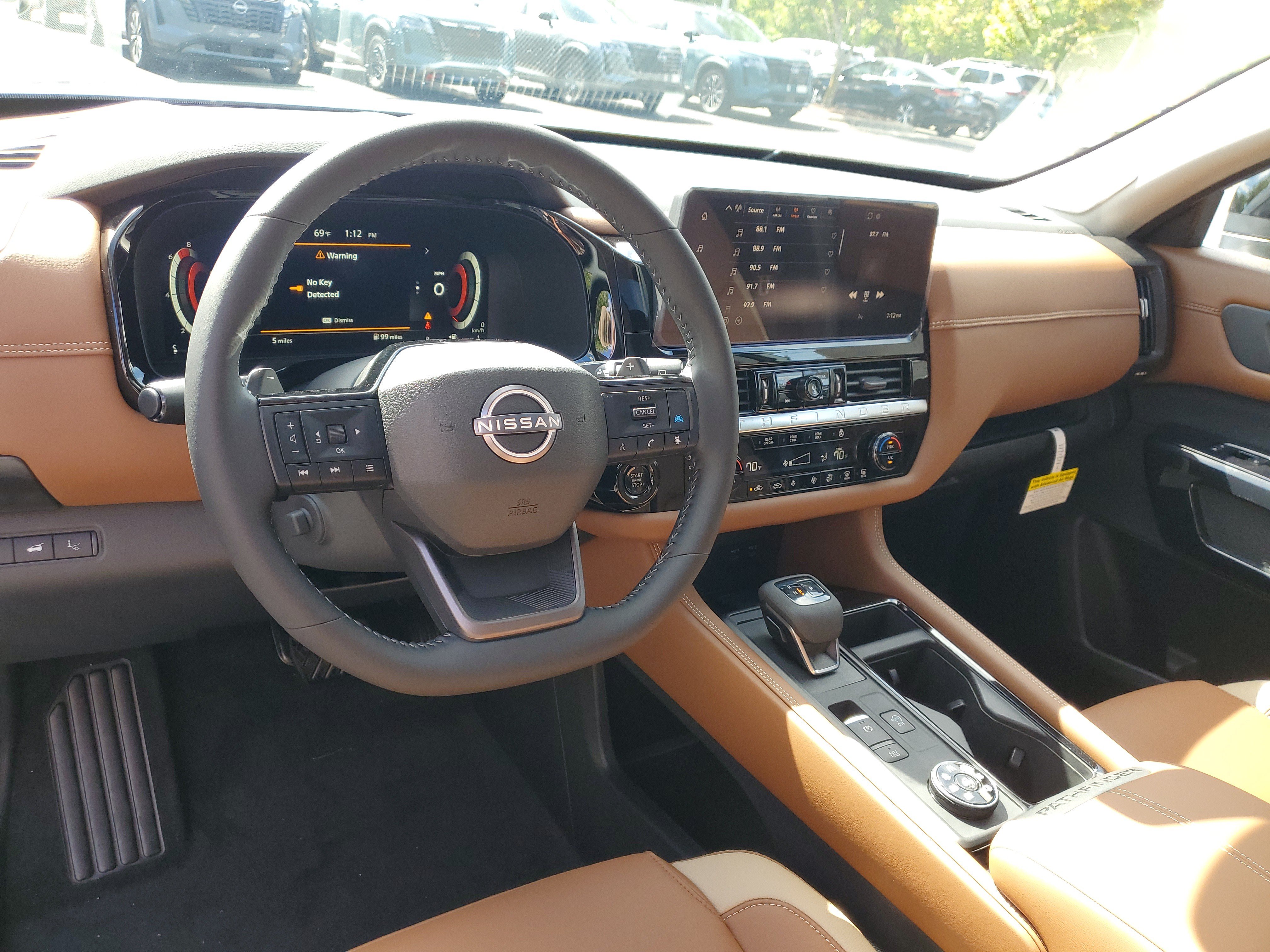 New 2026 Nissan Pathfinder Platinum AWD/4WD image 8