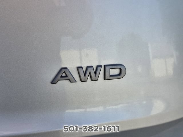 Used 2024 Nissan Rogue S AWD/4WD image 13