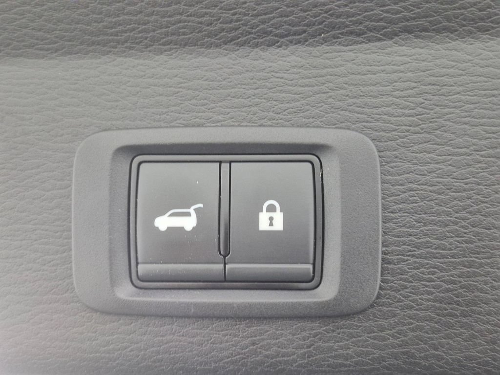 Used 2023 Mitsubishi Outlander SE FWD image 29