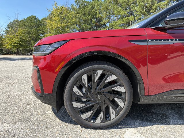 New 2026 Lincoln Nautilus Reserve AWD/4WD image 10