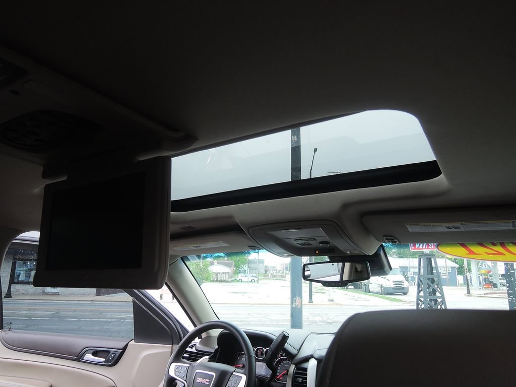 Used 2015 GMC Yukon SLT w/ Open Road Package AWD/4WD image 31