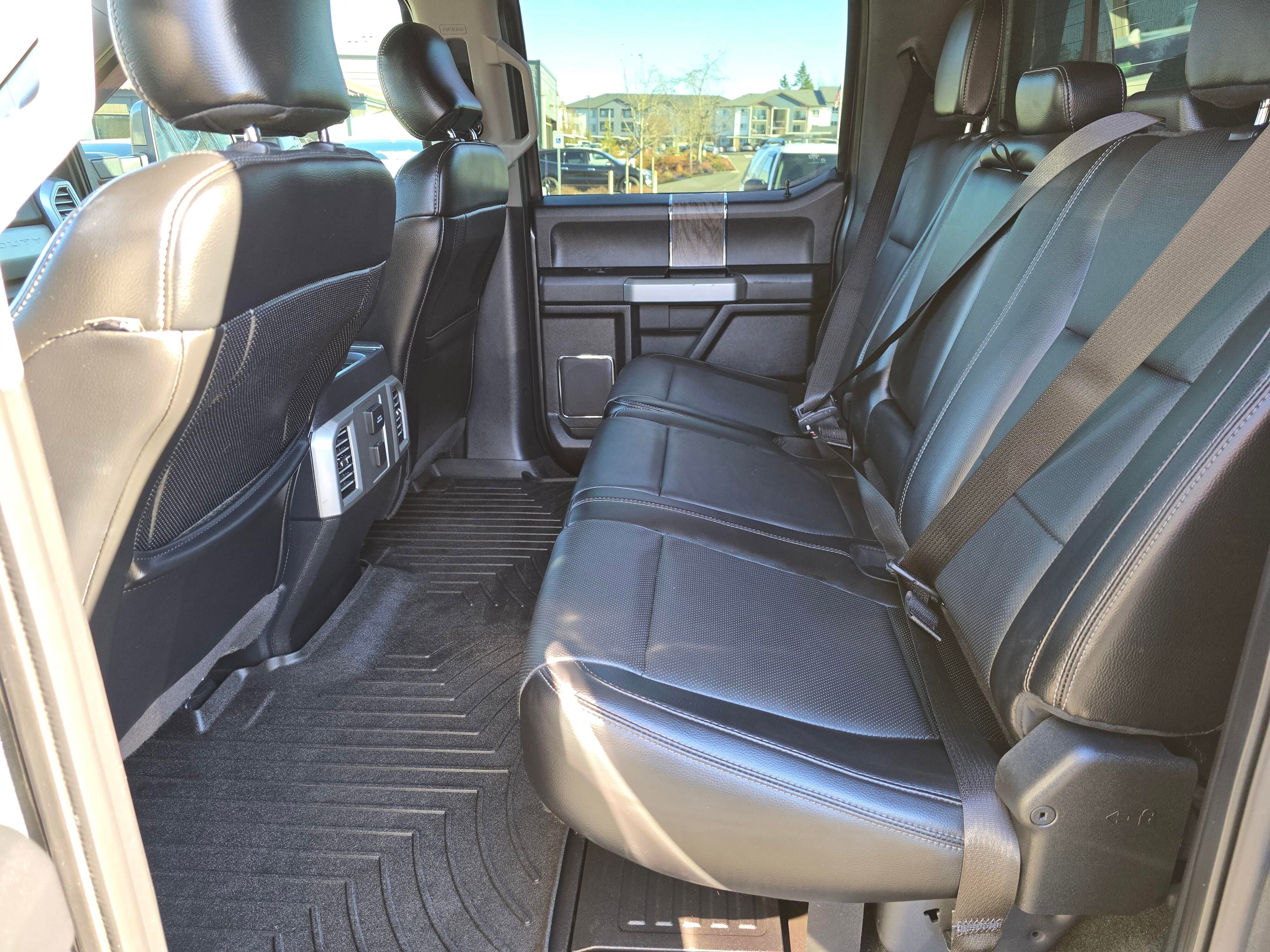 Used 2017 Ford F250 Lariat w/ Lariat Value Package AWD/4WD image 31