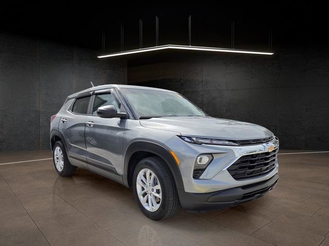 Used 2024 Chevrolet TrailBlazer LS w/ LS Convenience Package FWD image 1