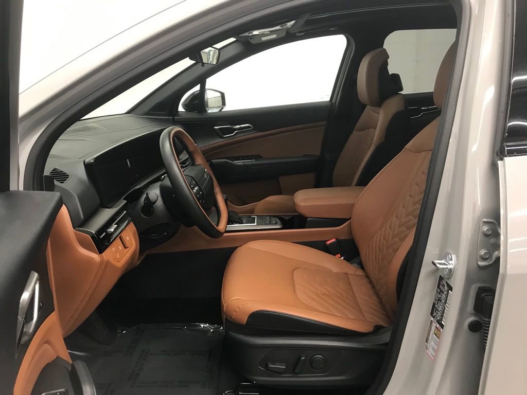 Used 2026 Kia Sportage X-Line w/ X-Line Technology Package image 12