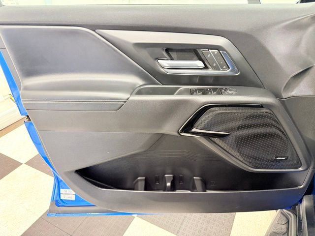 Used 2025 Chevrolet Silverado EV LT image 15