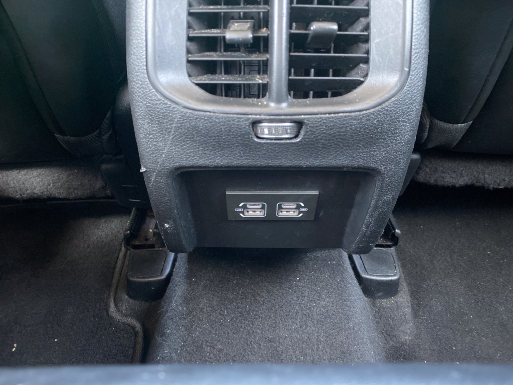 Used 2021 Jeep Cherokee Latitude Plus AWD/4WD image 32