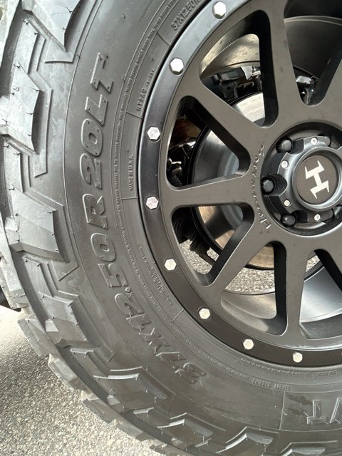 Used 2023 Ford Bronco Raptor AWD/4WD image 10