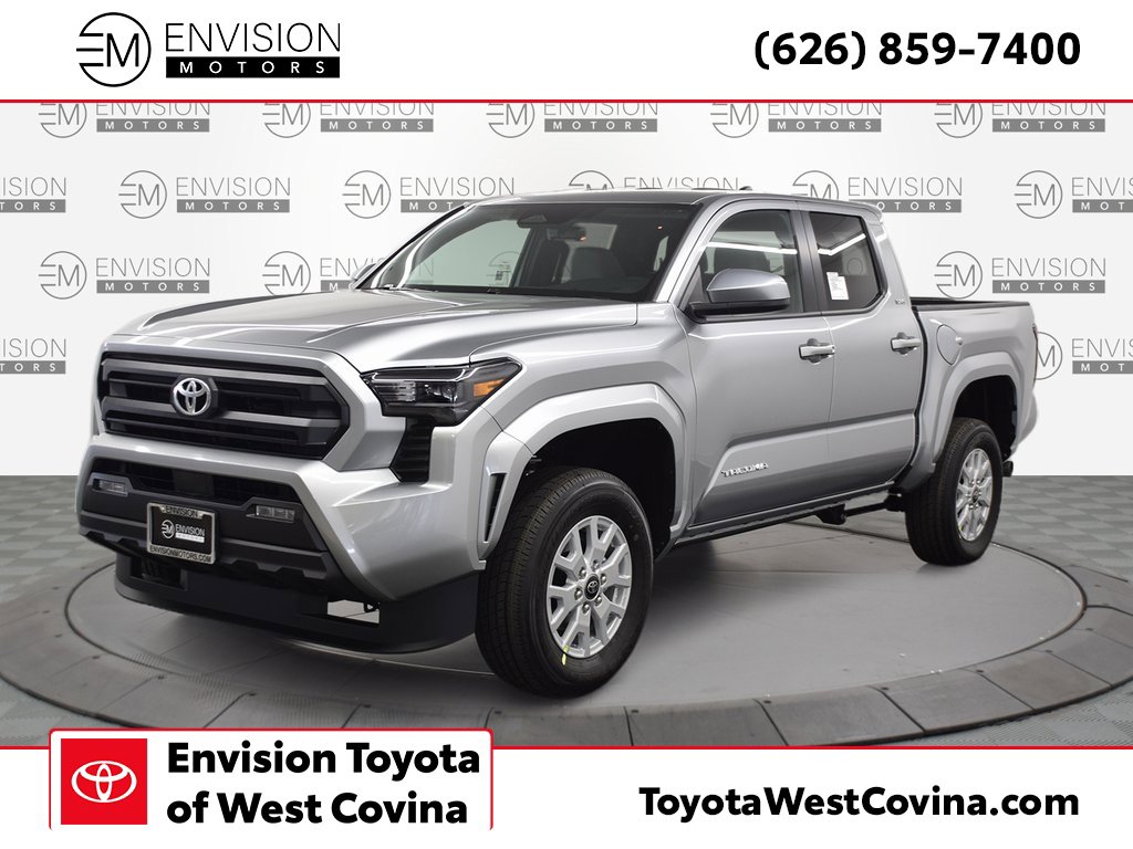 New 2025 Toyota Tacoma SR5