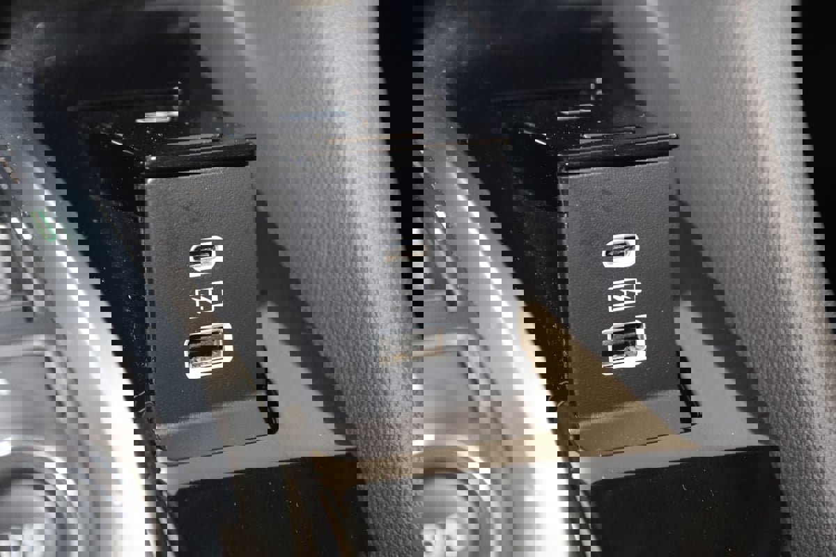 Used 2023 Acura MDX SH-AWD image 27