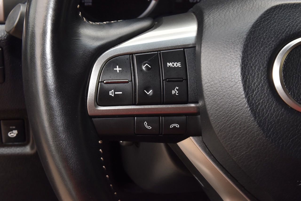 Used 2023 Lexus GX 460 Premium w/ Accessory Package AWD/4WD image 25