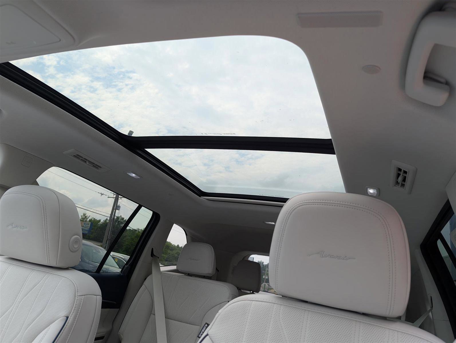 New 2026 Buick Enclave Avenir w/ Super Cruise Package image 19