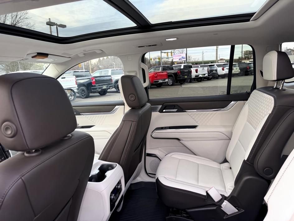 Certified 2024 GMC Acadia Denali w/ Super Cruise Package image 11