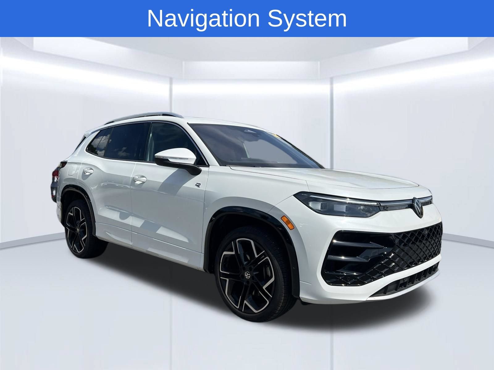 Used 2026 Volkswagen Tiguan SEL R-Line AWD/4WD image 3