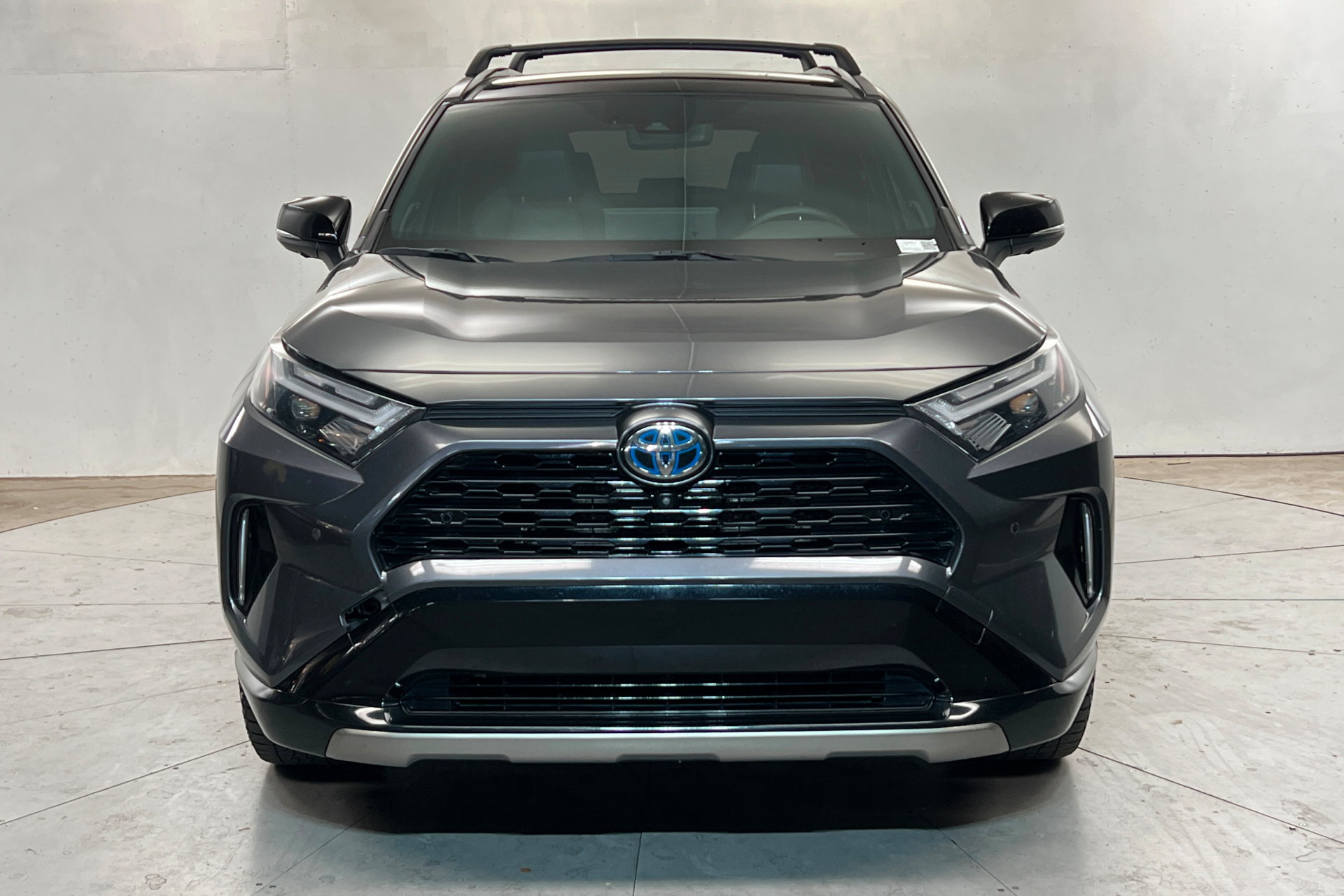 Used 2023 Toyota RAV4 XSE AWD/4WD image 9