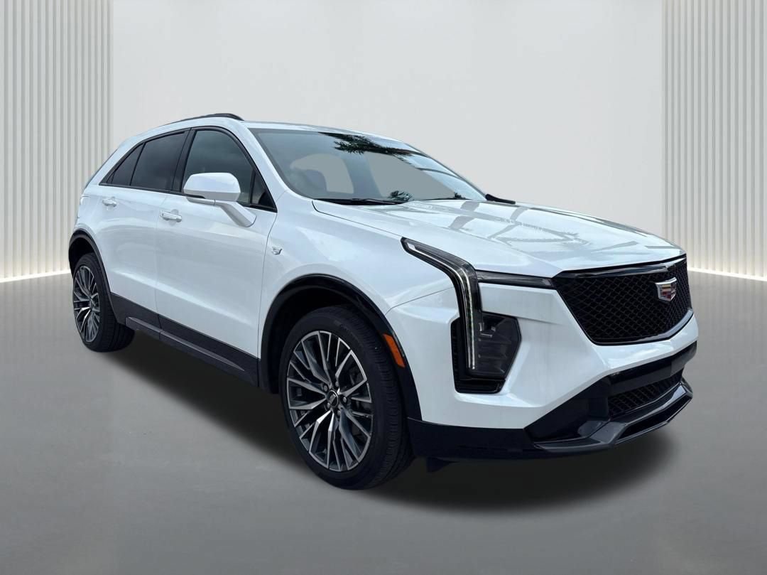 Certified 2024 Cadillac XT4 Sport FWD image 3