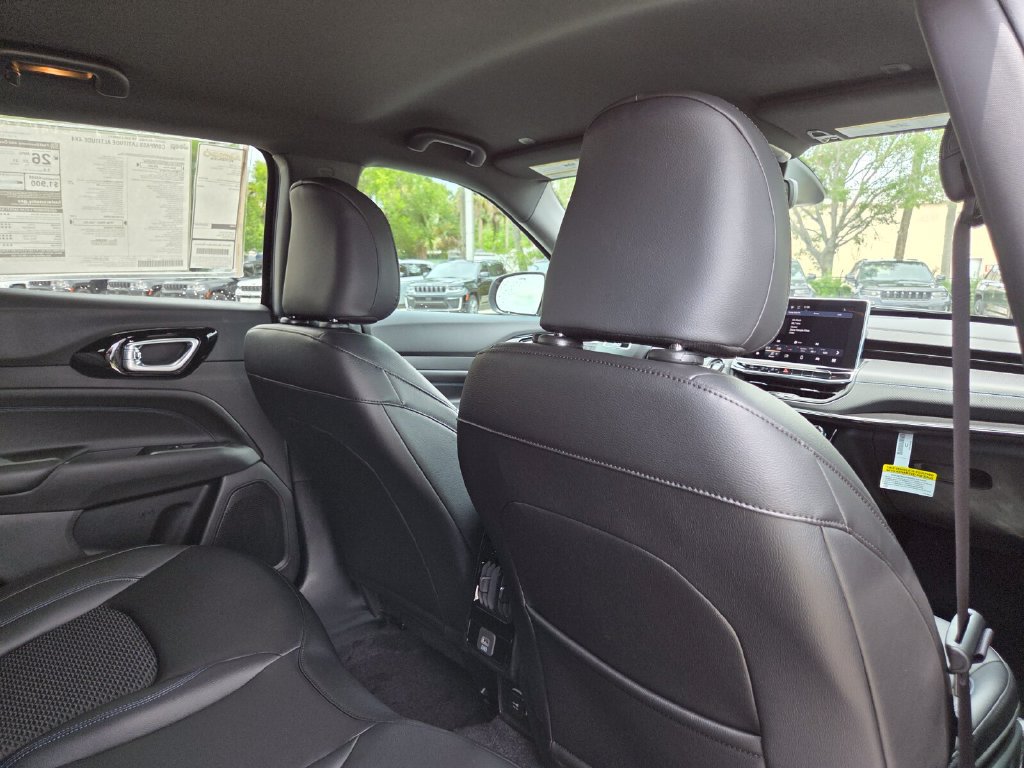 New 2026 Jeep Compass Latitude AWD/4WD image 17
