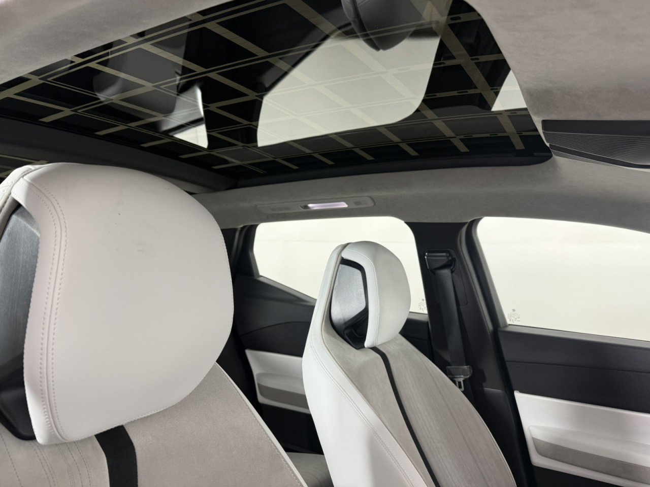 Used 2023 Fisker Ocean Extreme AWD/4WD image 13