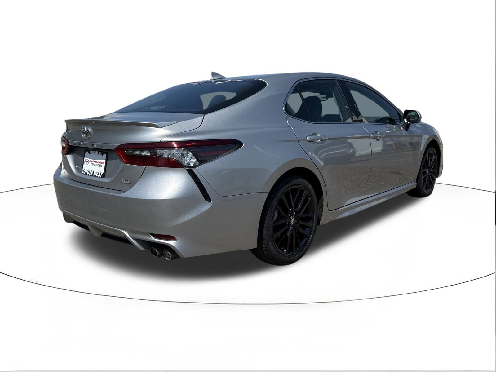 Used 2024 Toyota Camry XSE image 3