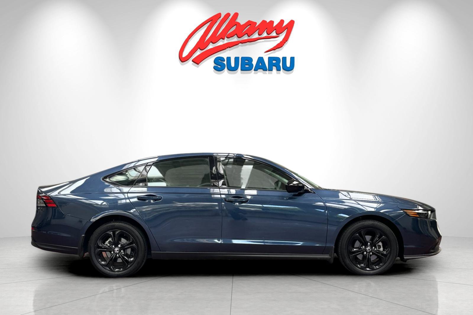 Used 2025 Honda Accord SE image 3