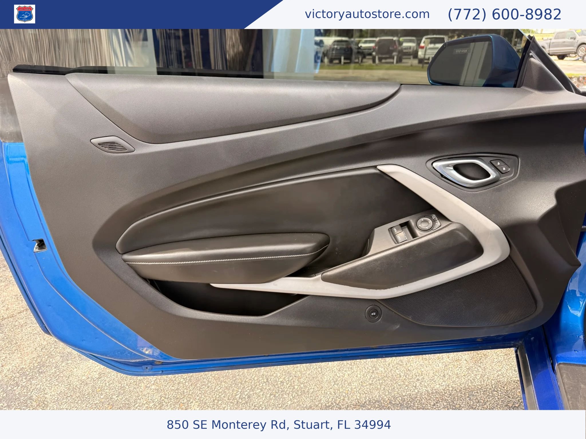 Used 2018 Chevrolet Camaro LT RWD image 18