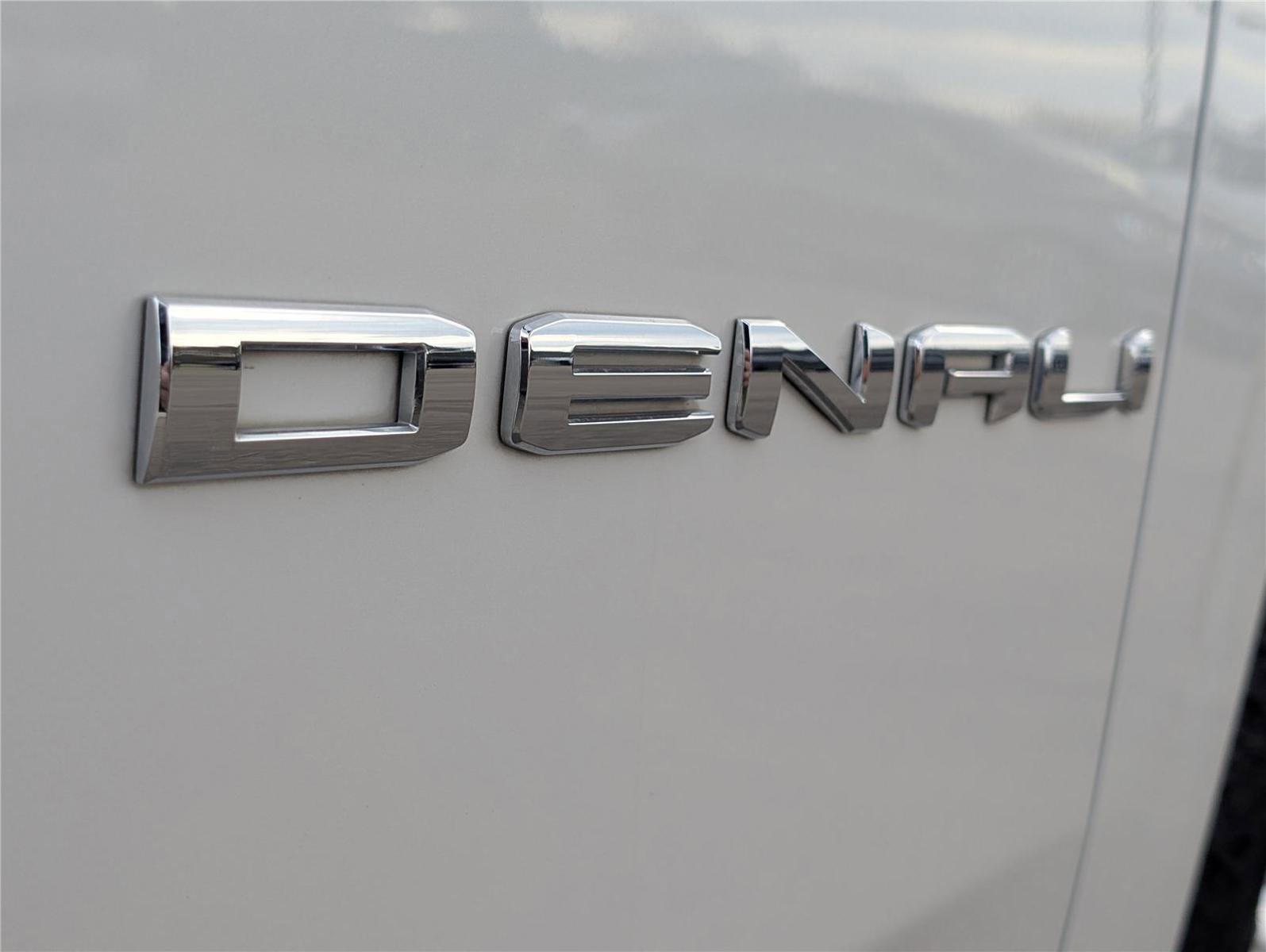 Used 2022 GMC Yukon Denali AWD/4WD image 40