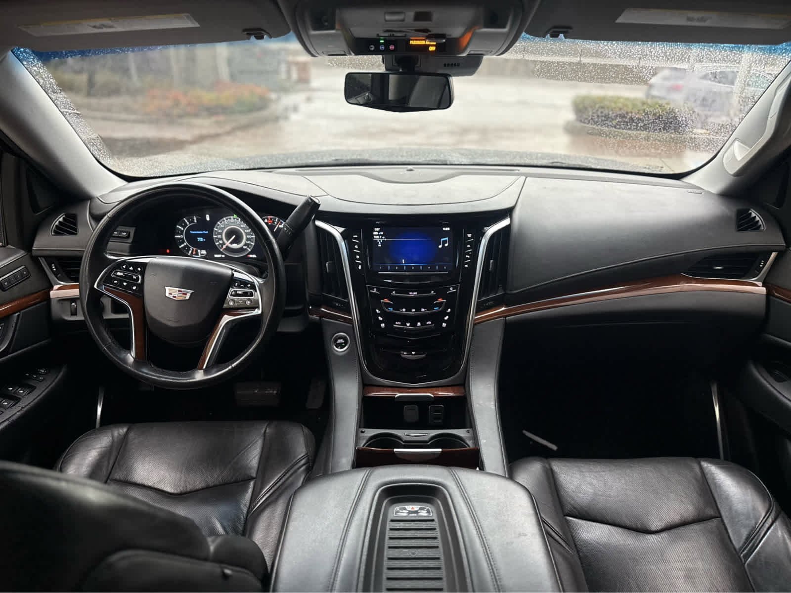 Used 2020 Cadillac Escalade Luxury image 6