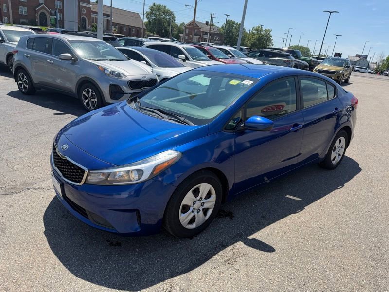 Used 2017 Kia Forte LX FWD image 3