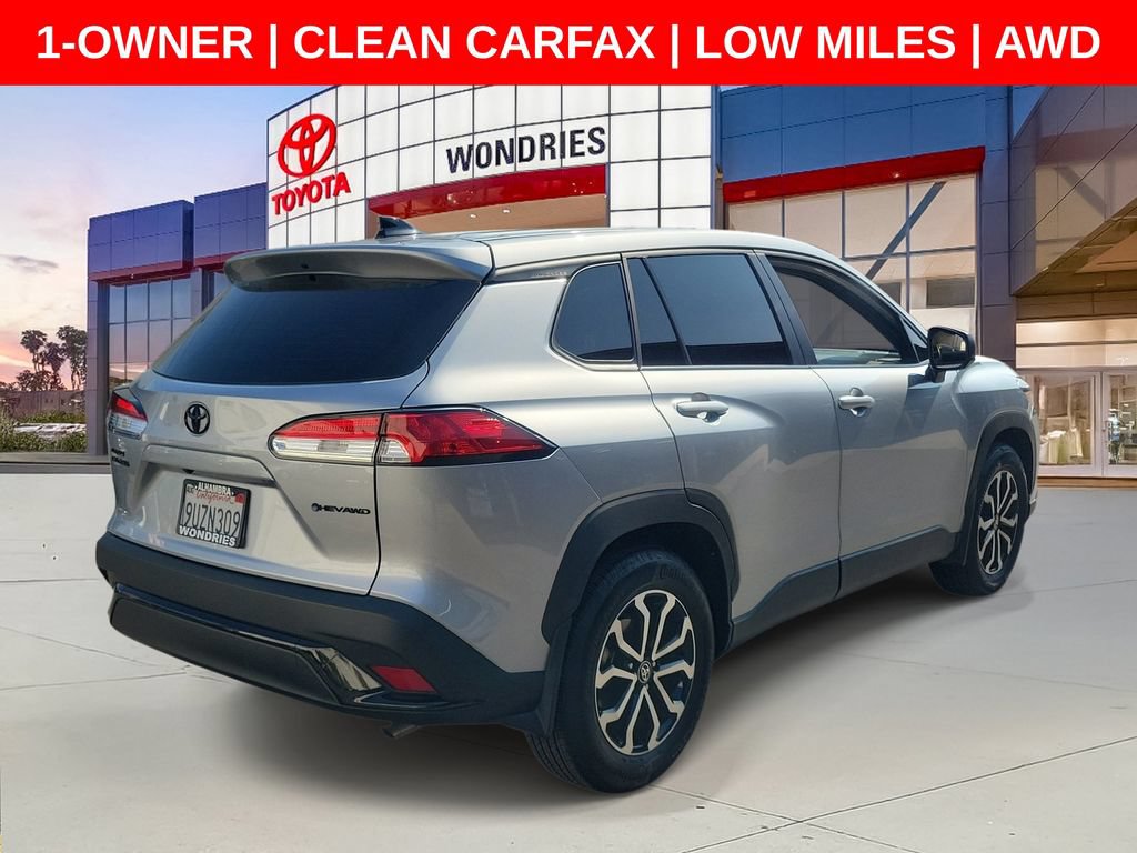 Used 2025 Toyota Corolla Cross AWD Hybrid image 6