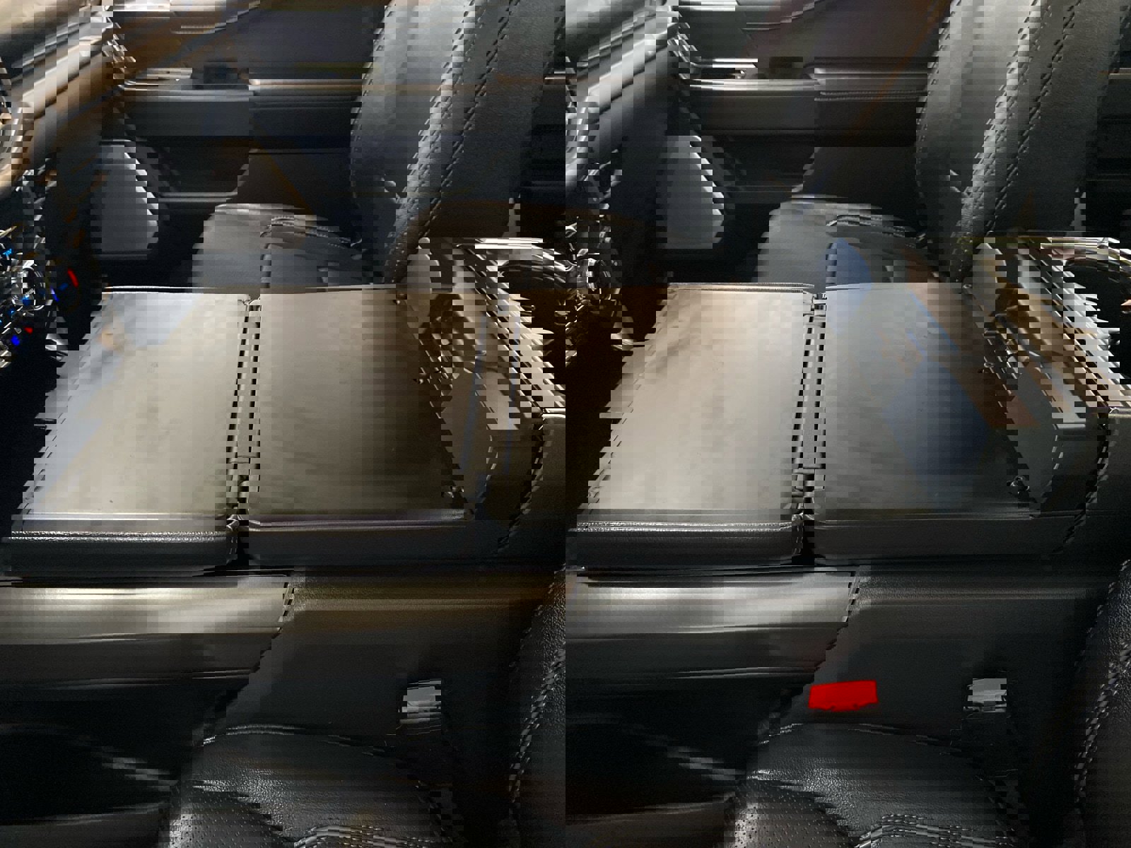 Certified 2025 Ford F150 Lariat w/ Equipment Group 502A High image 30