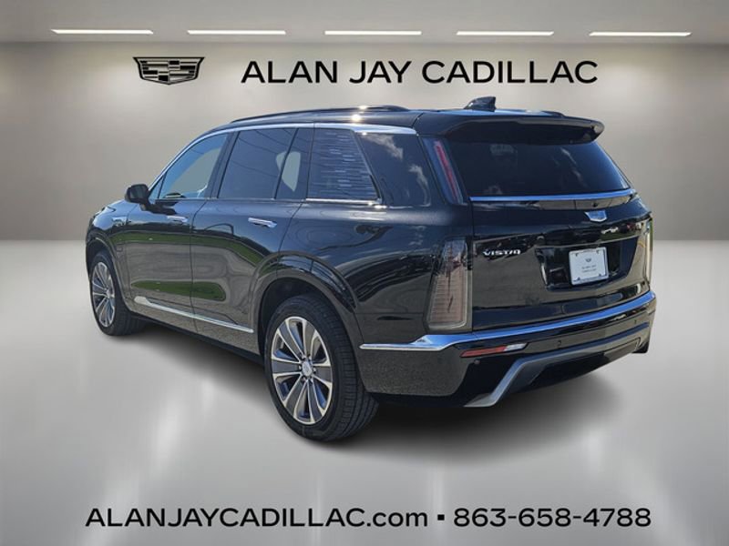 New 2026 Cadillac Vistiq Luxury image 3