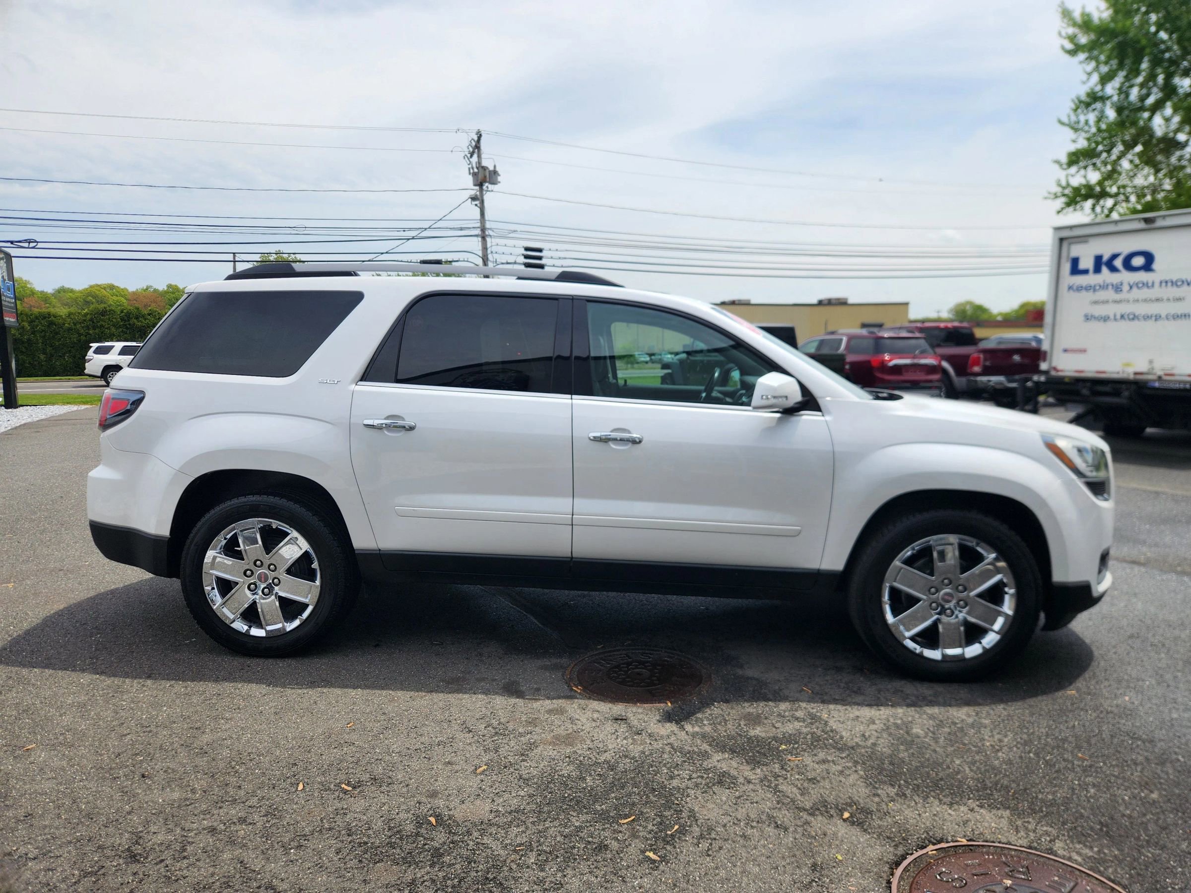 Used 2017 GMC Acadia Limited SLT AWD/4WD image 17