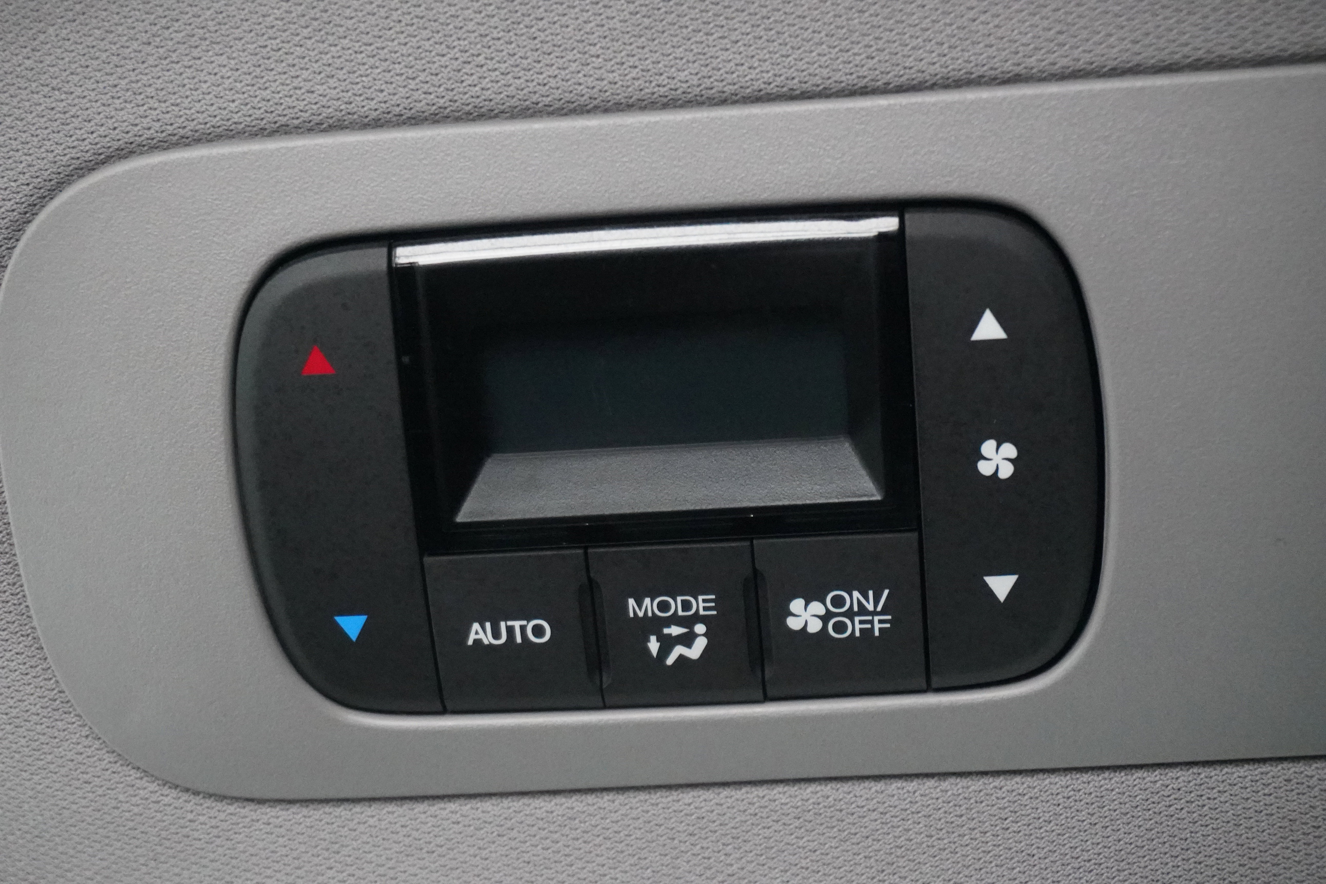 Used 2023 Honda Odyssey Elite image 14