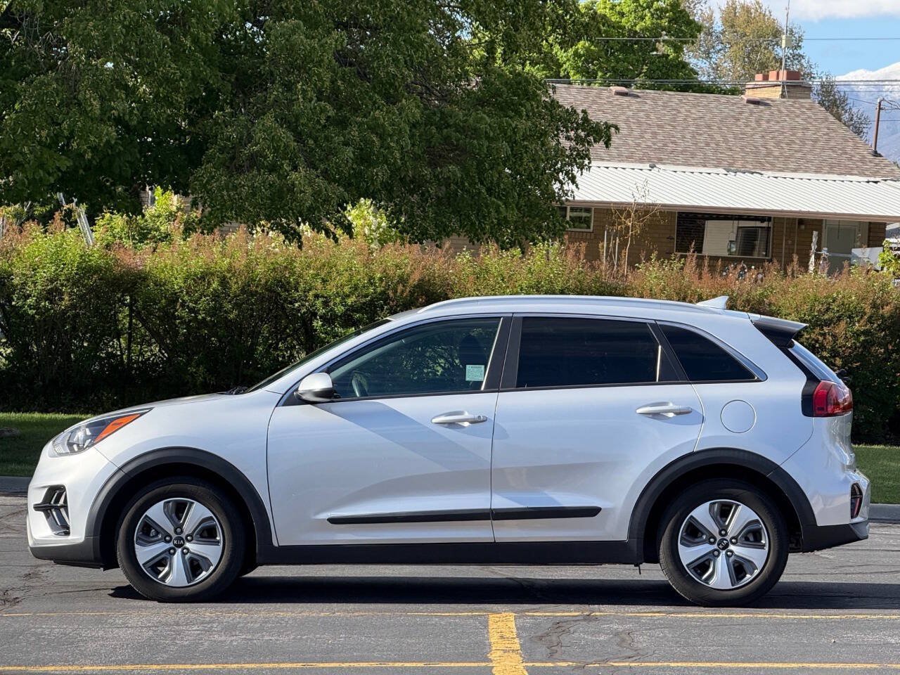 Used 2021 Kia Niro LX FWD image 8