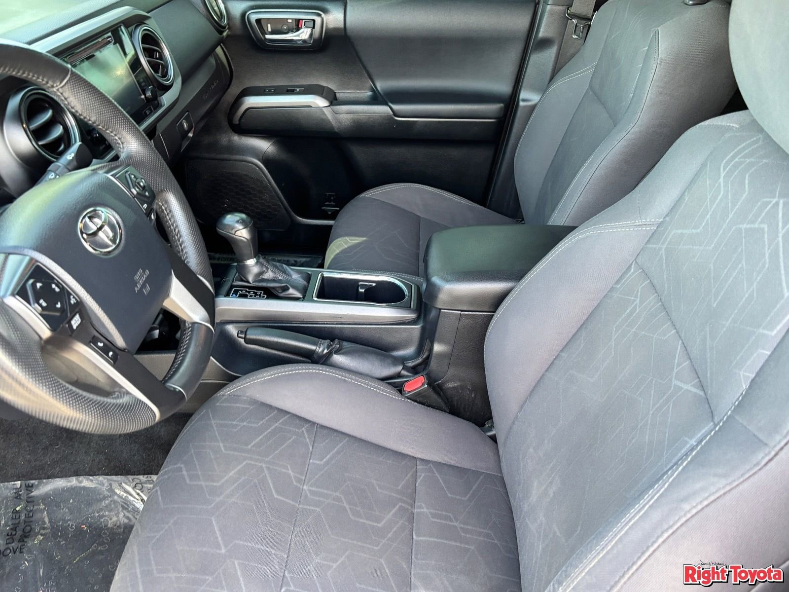 Certified 2016 Toyota Tacoma TRD Off-Road w/ Towing Package RWD image 20