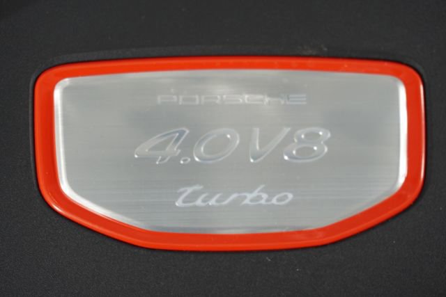 Used 2022 Porsche Cayenne Turbo AWD/4WD image 32
