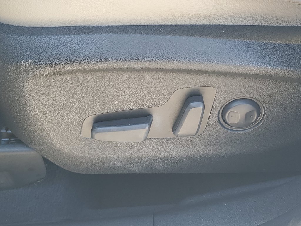 Used 2019 Kia Sorento EX FWD image 16