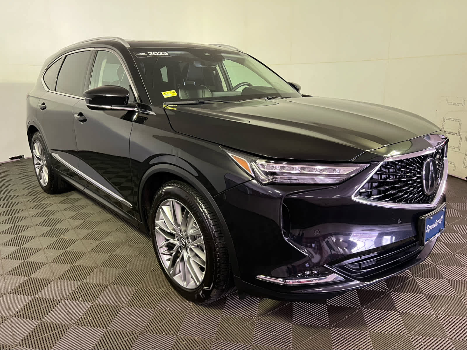 Certified 2023 Acura MDX w/ Advance Package AWD/4WD image 1