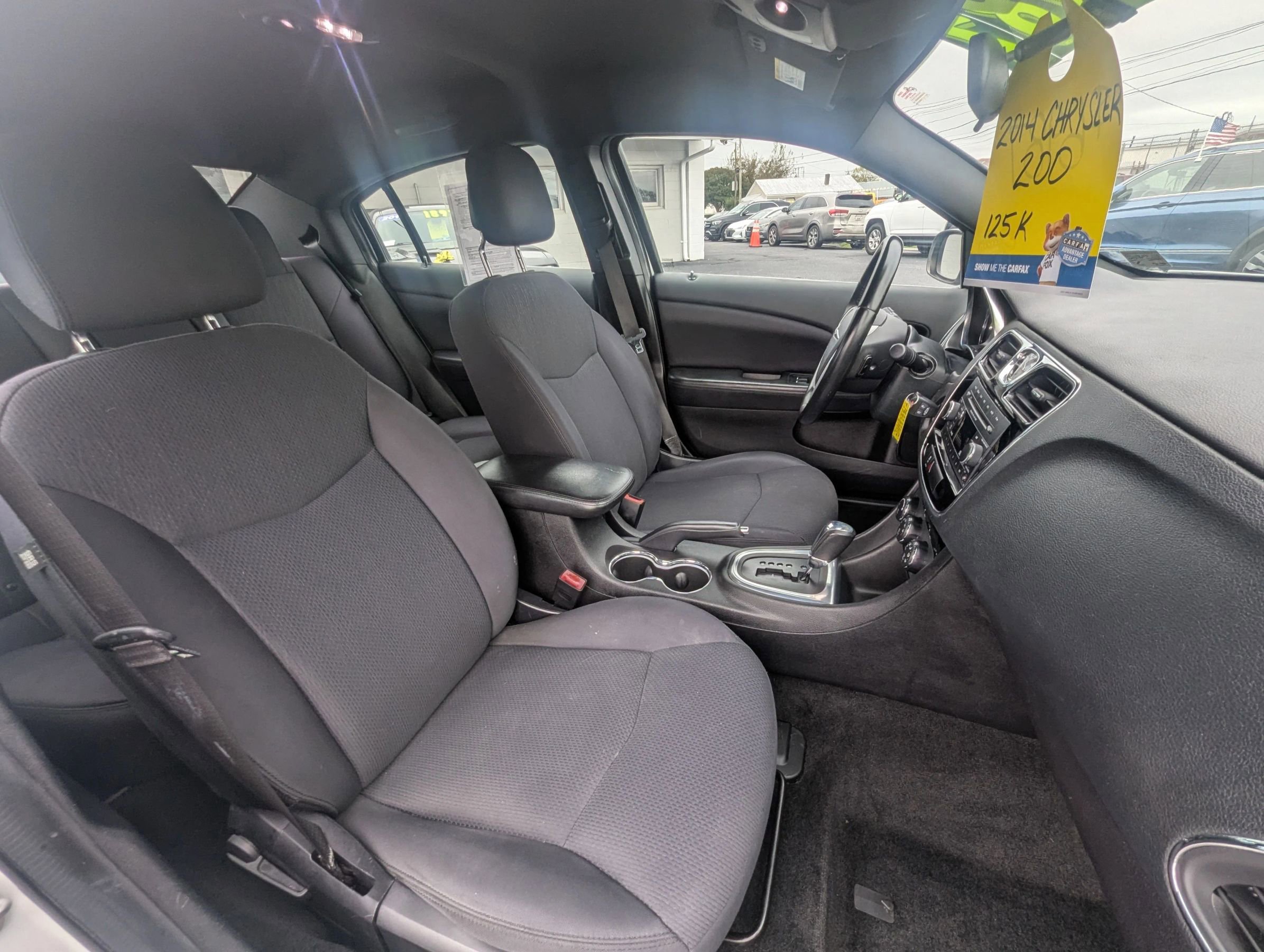 Used 2014 Chrysler 200 Touring image 10