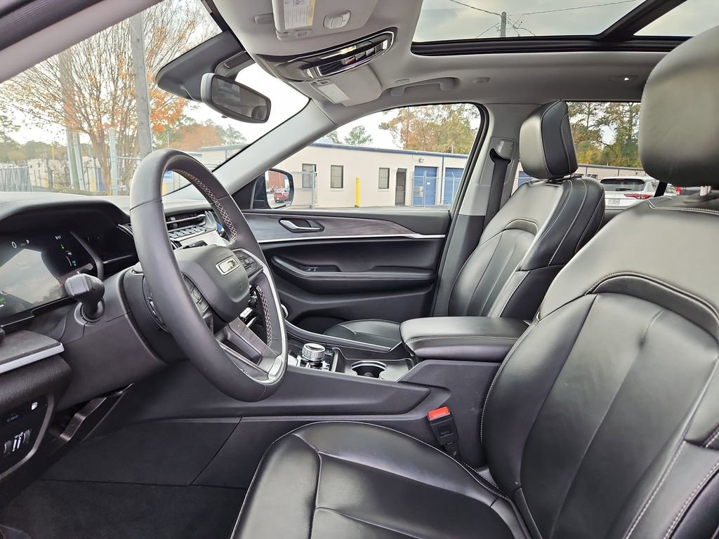 Used 2024 Jeep Grand Cherokee Limited 4xe image 24