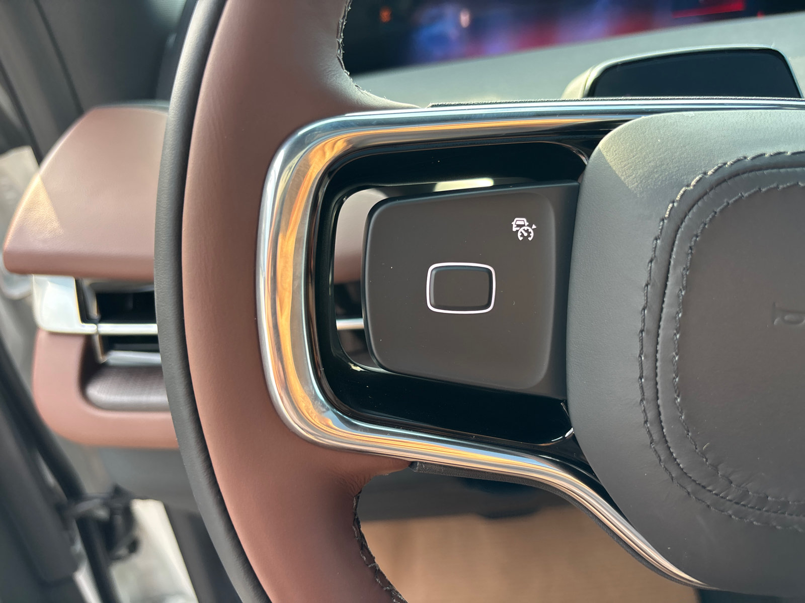 New 2027 Lincoln Navigator Reserve AWD/4WD image 16