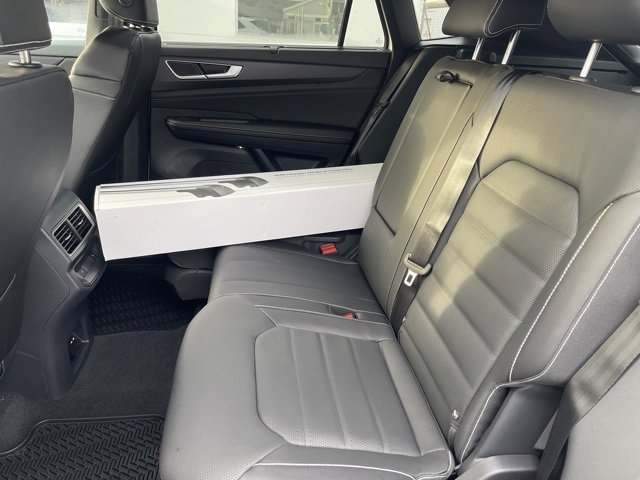 New 2026 Volkswagen Atlas Cross Sport SEL R-Line image 15