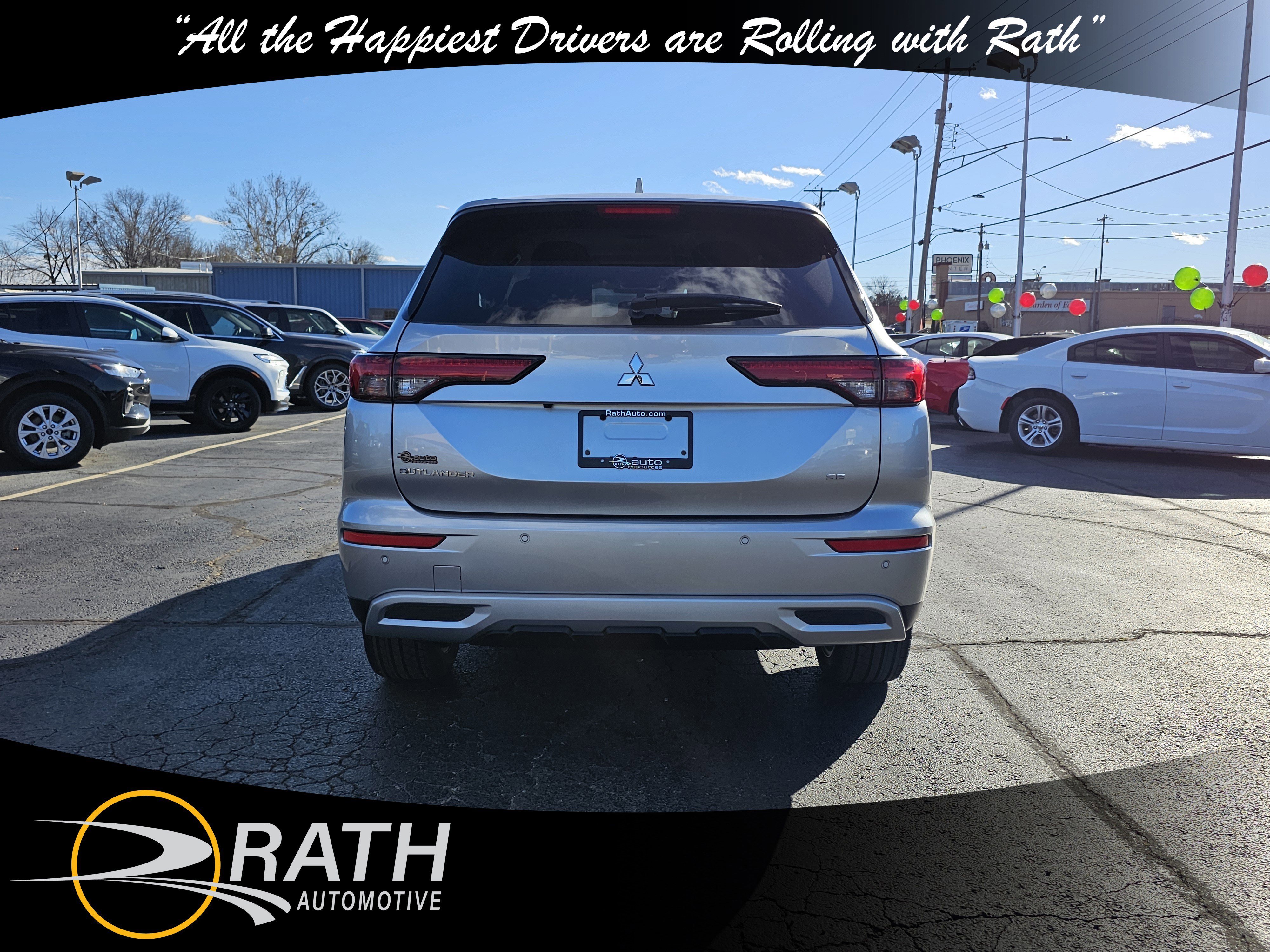 Used 2024 Mitsubishi Outlander SE image 7