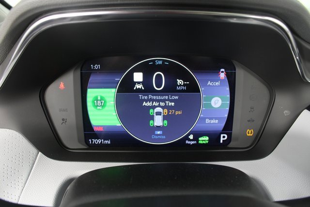 Used 2023 Chevrolet Bolt EUV Premier w/ Sun & Sound Package image 13