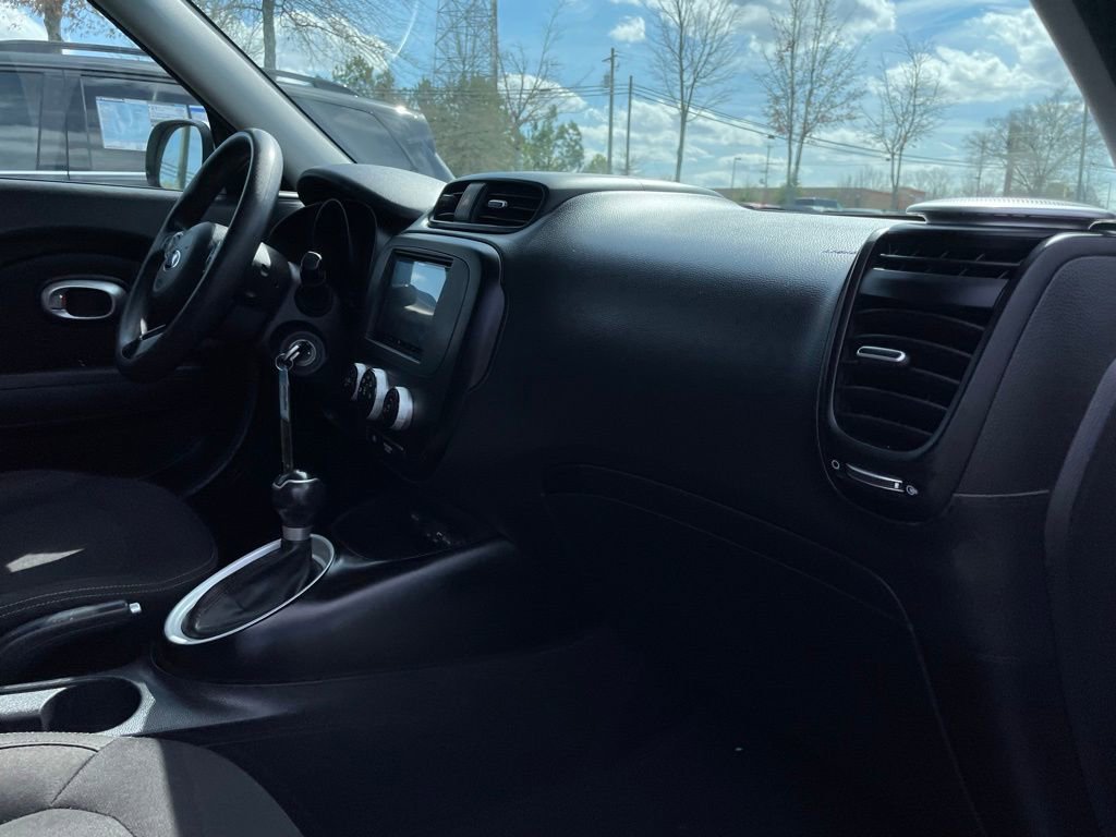 Used 2016 Kia Soul image 31