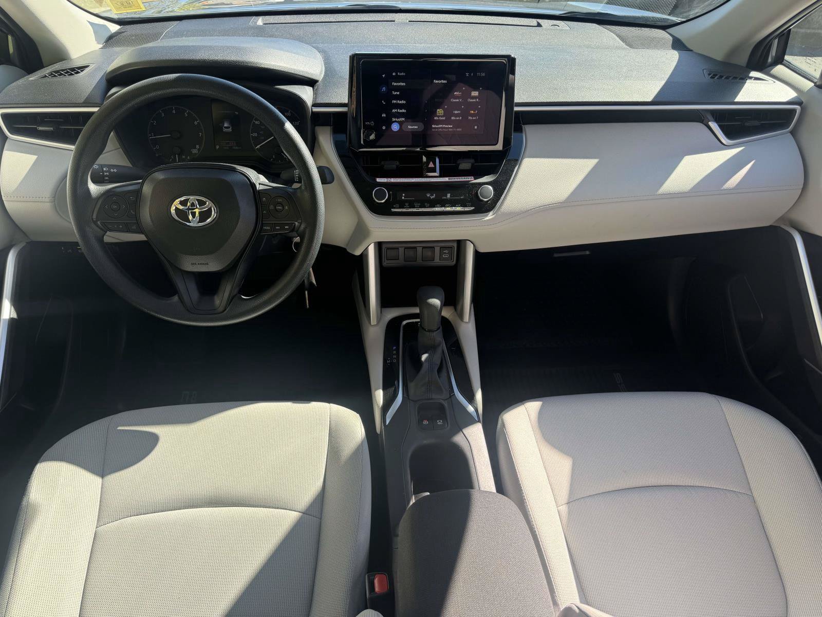 Used 2024 Toyota Corolla Cross L AWD/4WD image 13