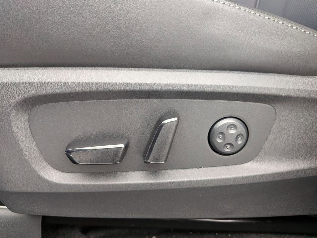 New 2026 INFINITI QX60 Sport w/ Dark Cargo Package image 13