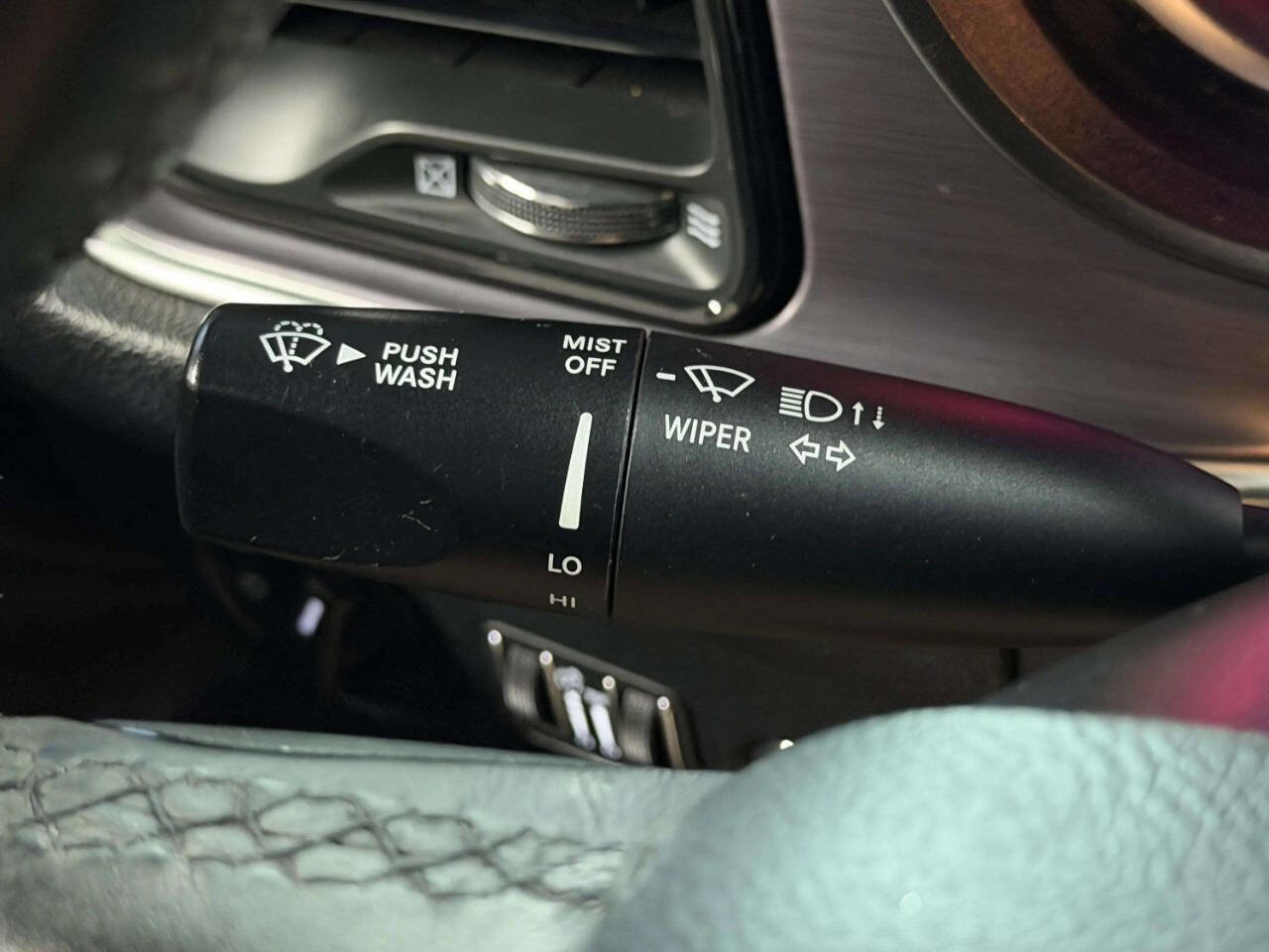 Used 2018 Dodge Challenger SXT image 25