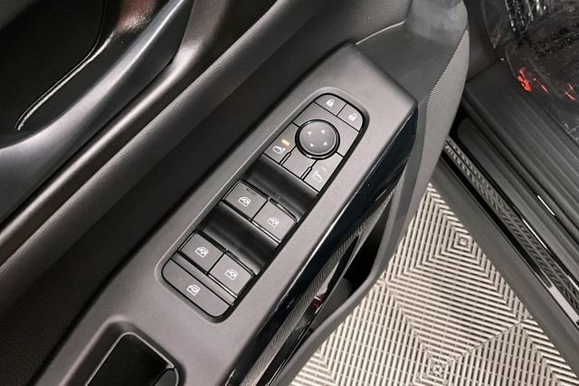 New 2026 Nissan Pathfinder SV w/ SV Premium Package AWD/4WD image 32